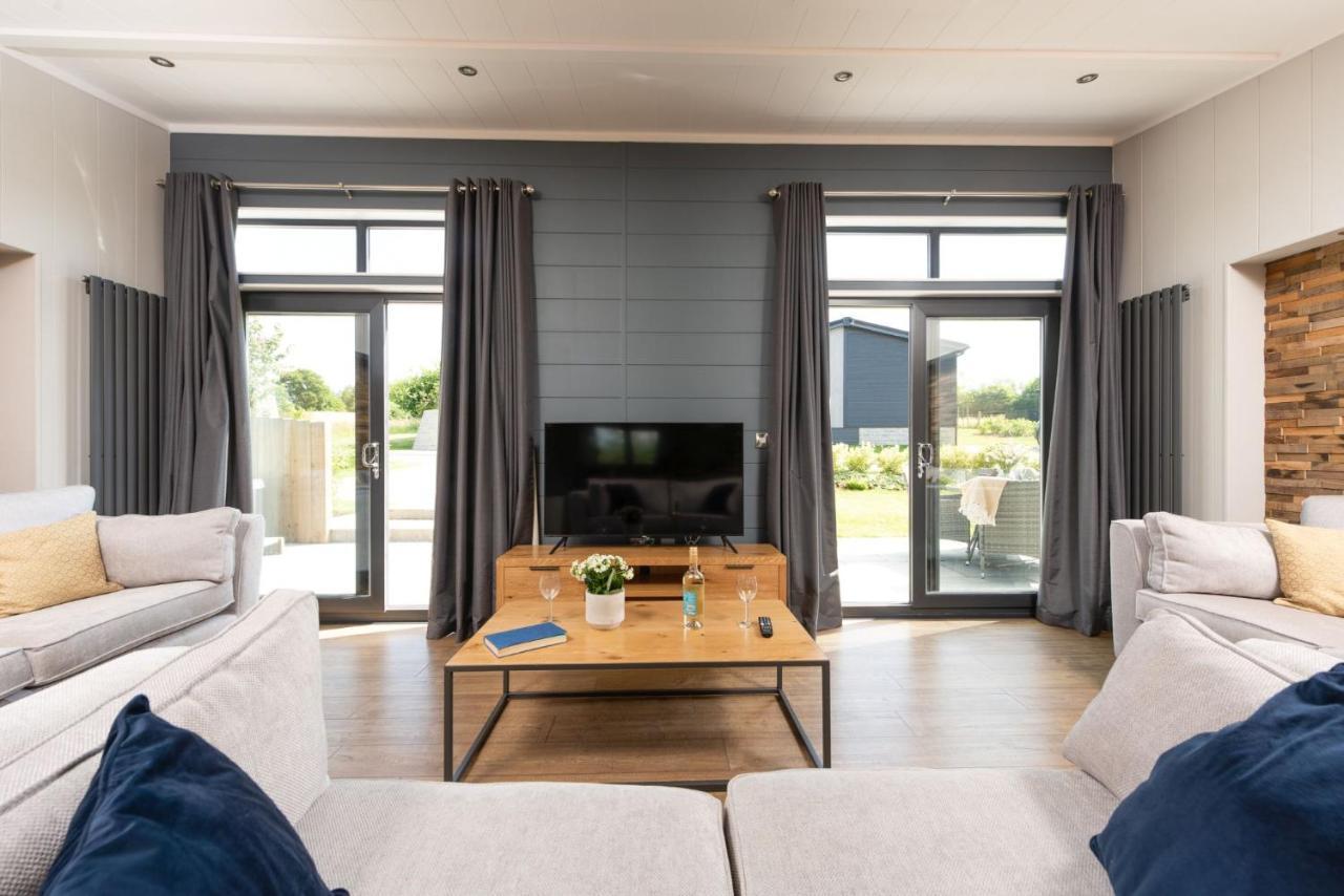 Primrose Lodge, 25 Roadford Lake Lodges Lifton Экстерьер фото