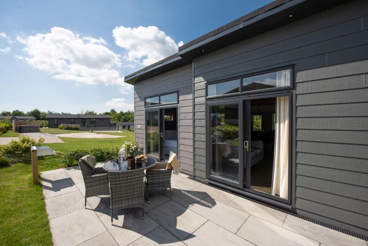Primrose Lodge, 25 Roadford Lake Lodges Lifton Экстерьер фото