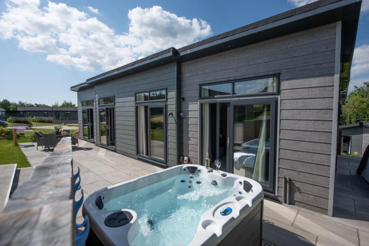 Primrose Lodge, 25 Roadford Lake Lodges Lifton Экстерьер фото