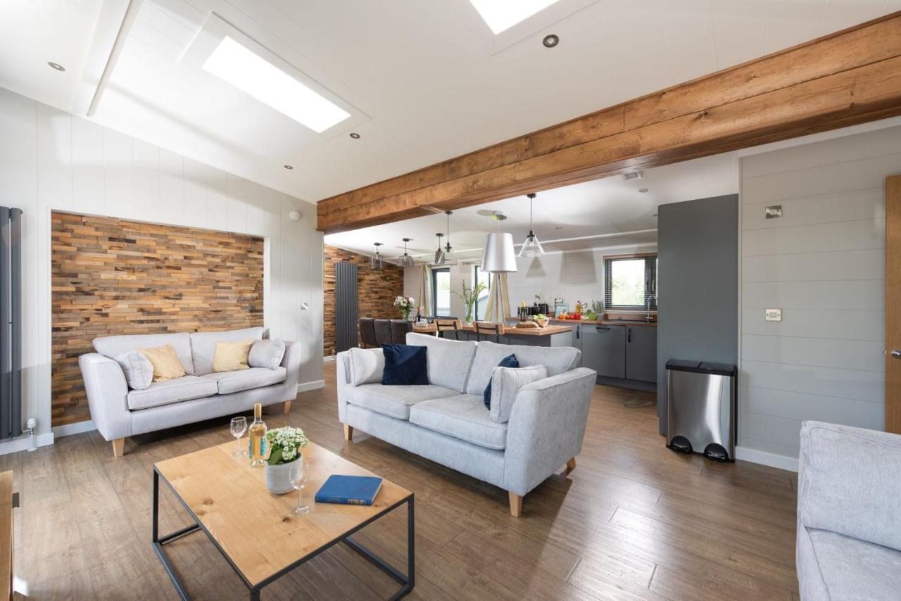 Primrose Lodge, 25 Roadford Lake Lodges Lifton Экстерьер фото