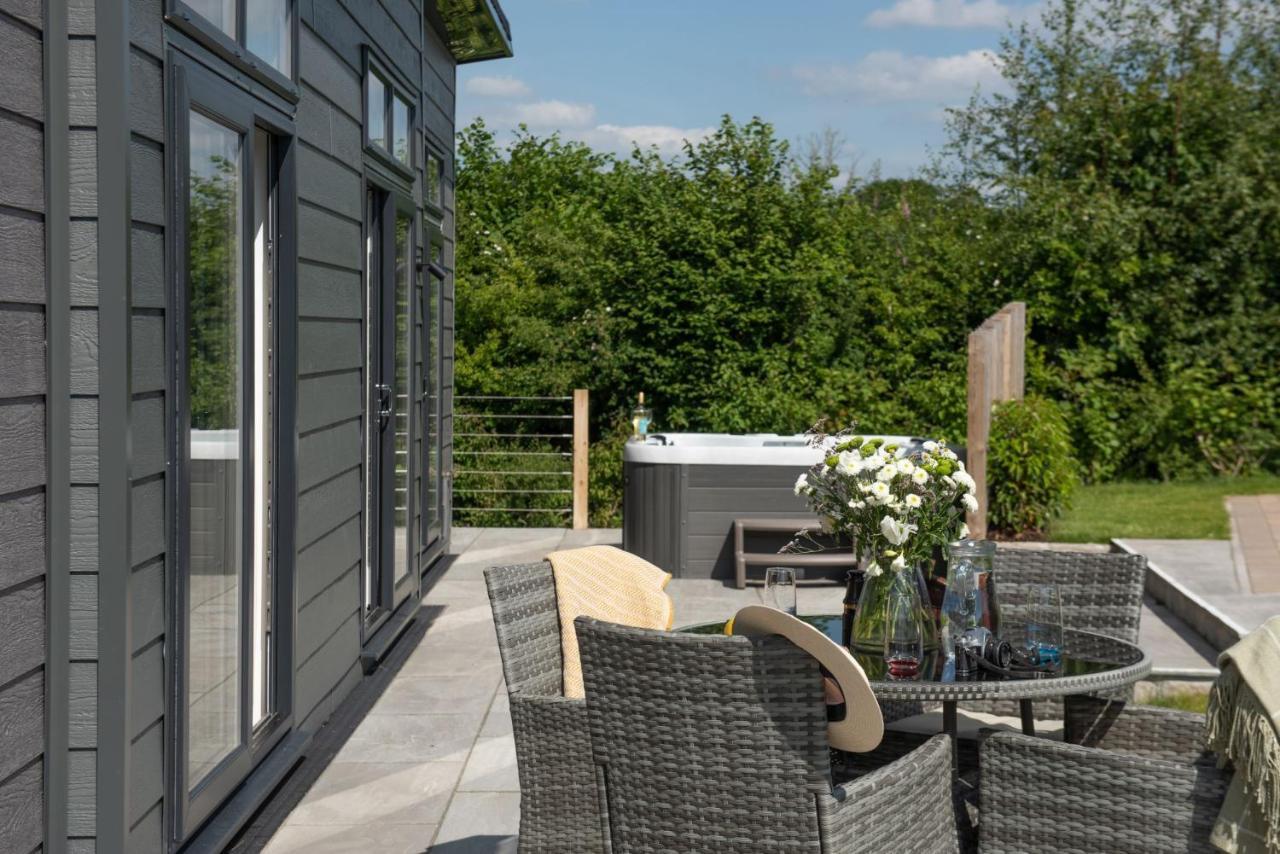Primrose Lodge, 25 Roadford Lake Lodges Lifton Экстерьер фото