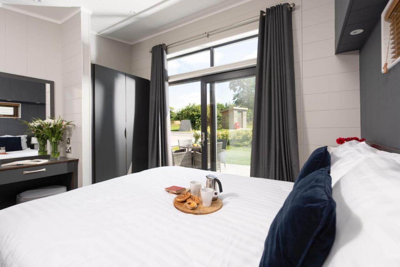 Primrose Lodge, 25 Roadford Lake Lodges Lifton Экстерьер фото