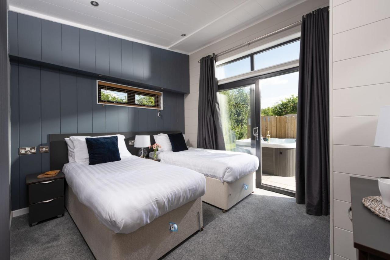 Primrose Lodge, 25 Roadford Lake Lodges Lifton Экстерьер фото